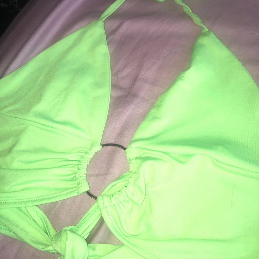 Y2K tie top - Picture 3 of 4